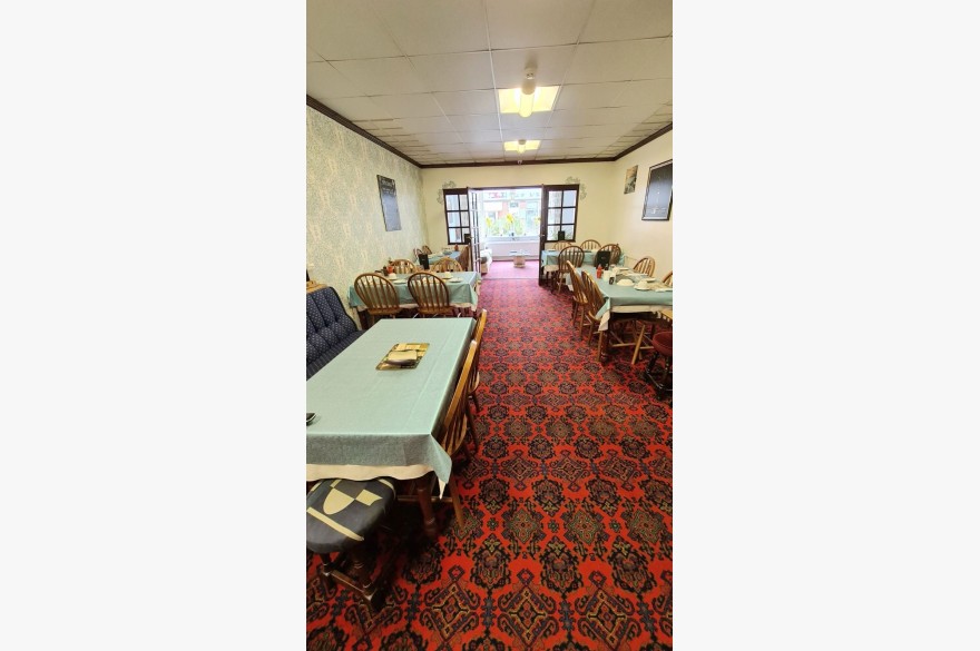 Beverley Hotel, 26 St. Chads Road, Blackpool, FY1