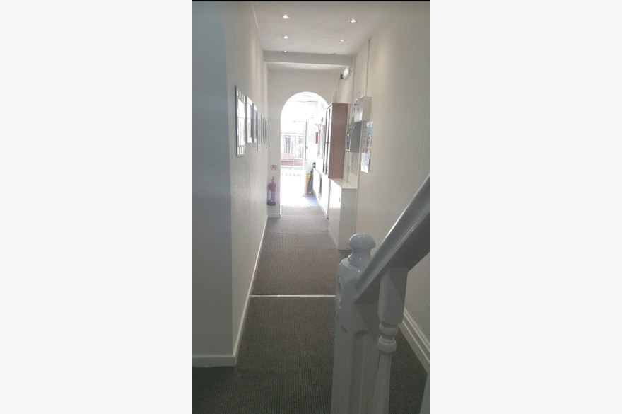 Beverley Hotel, 26 St. Chads Road, Blackpool, FY1